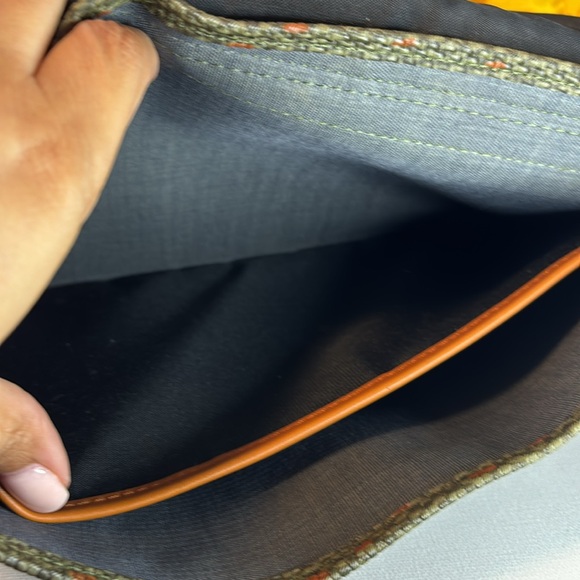 EUC Vintage Yves Saint Laurent Clutch (Remy Martin) - Picture 12 of 12